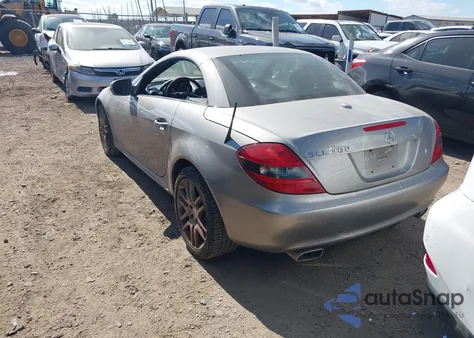 2009 Mercedes-Benz Slk 300 from USA, damaged, VIN WDBWK54F49F194444